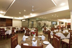 Restaurant - Hotel Deviram Palace (Agra)