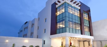 Hotel Deviram Palace