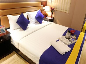 Minibar, in-room safe, desk, rollaway beds