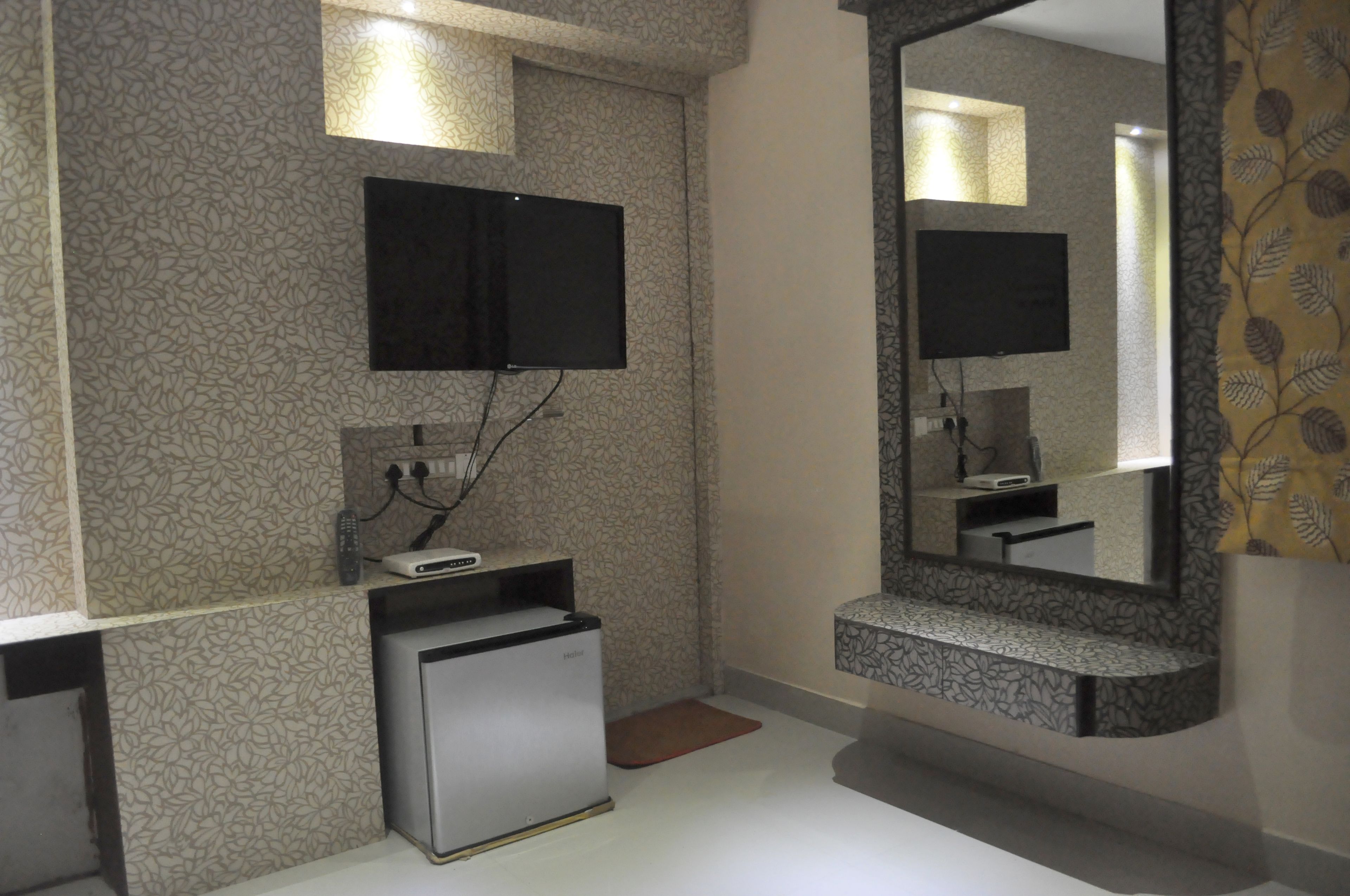 Roba de llit d'alta qualitat, planxa i posts de planxar i wifi gratuïta 