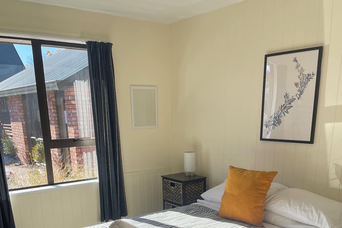 Kamar Double, 1 Tempat Tidur Queen | Wi-Fi gratis dan seprai linen