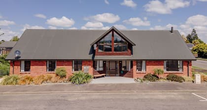 Snow Denn Lodge