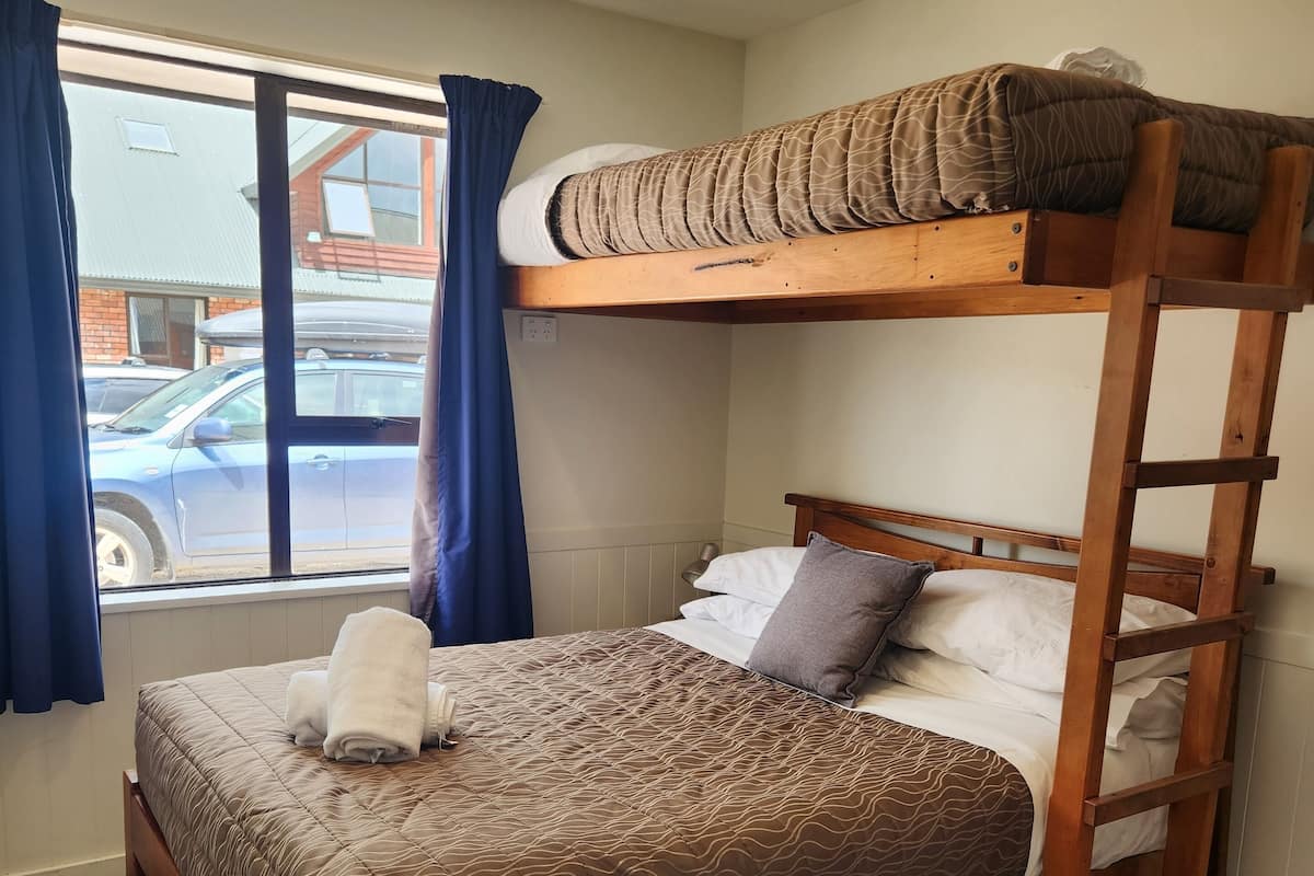 Double Bed with Overhead Bunk - 3 guest max