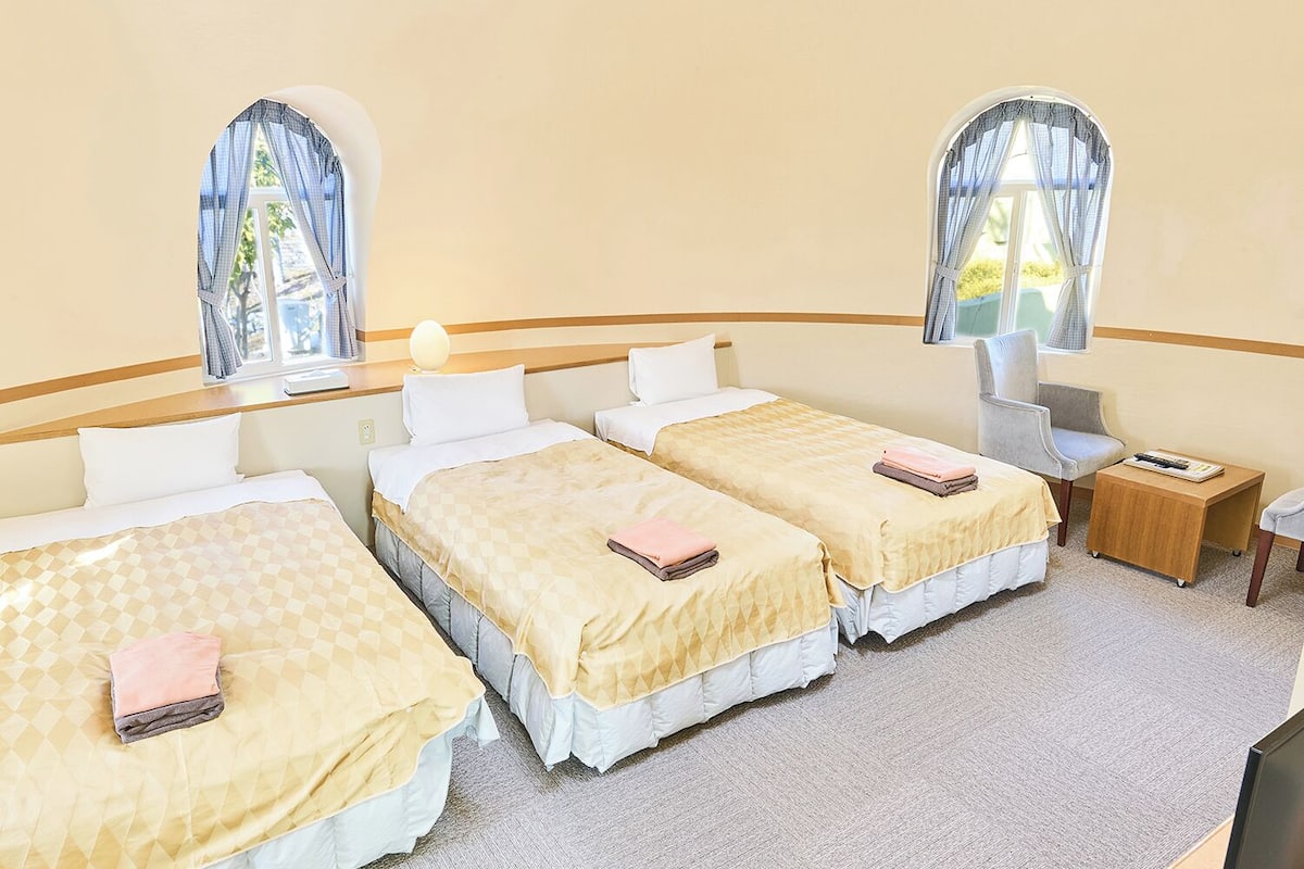 Chambre Familiale, non-fumeurs (Royal Zone) | Lits bébé (en supplément)