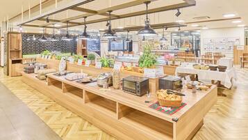 Petit déjeuner buffet compris tous les jours