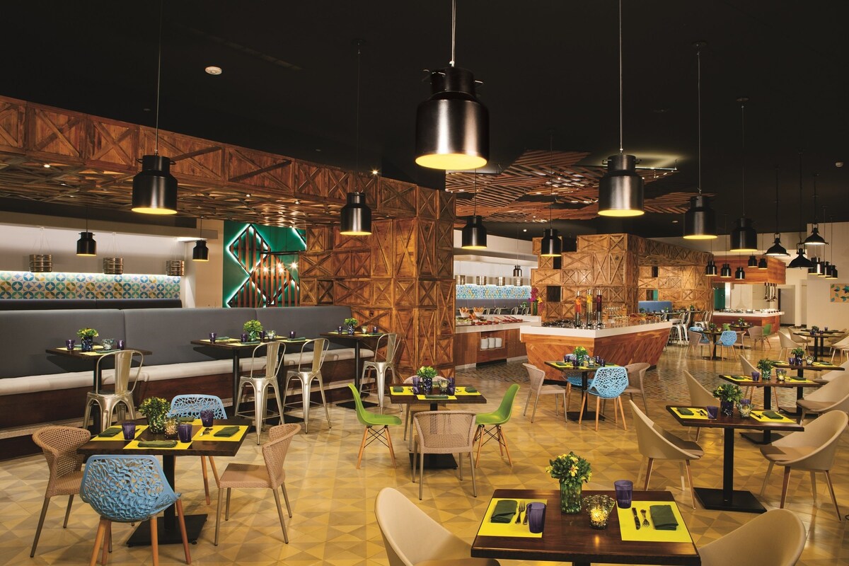 Buffet - Breathless Riviera Cancun Resort & Spa - Adults Only - All Inclusive (Puerto Morelos)