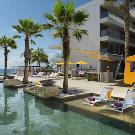 2 outdoor pools, pool umbrellas, sun loungers