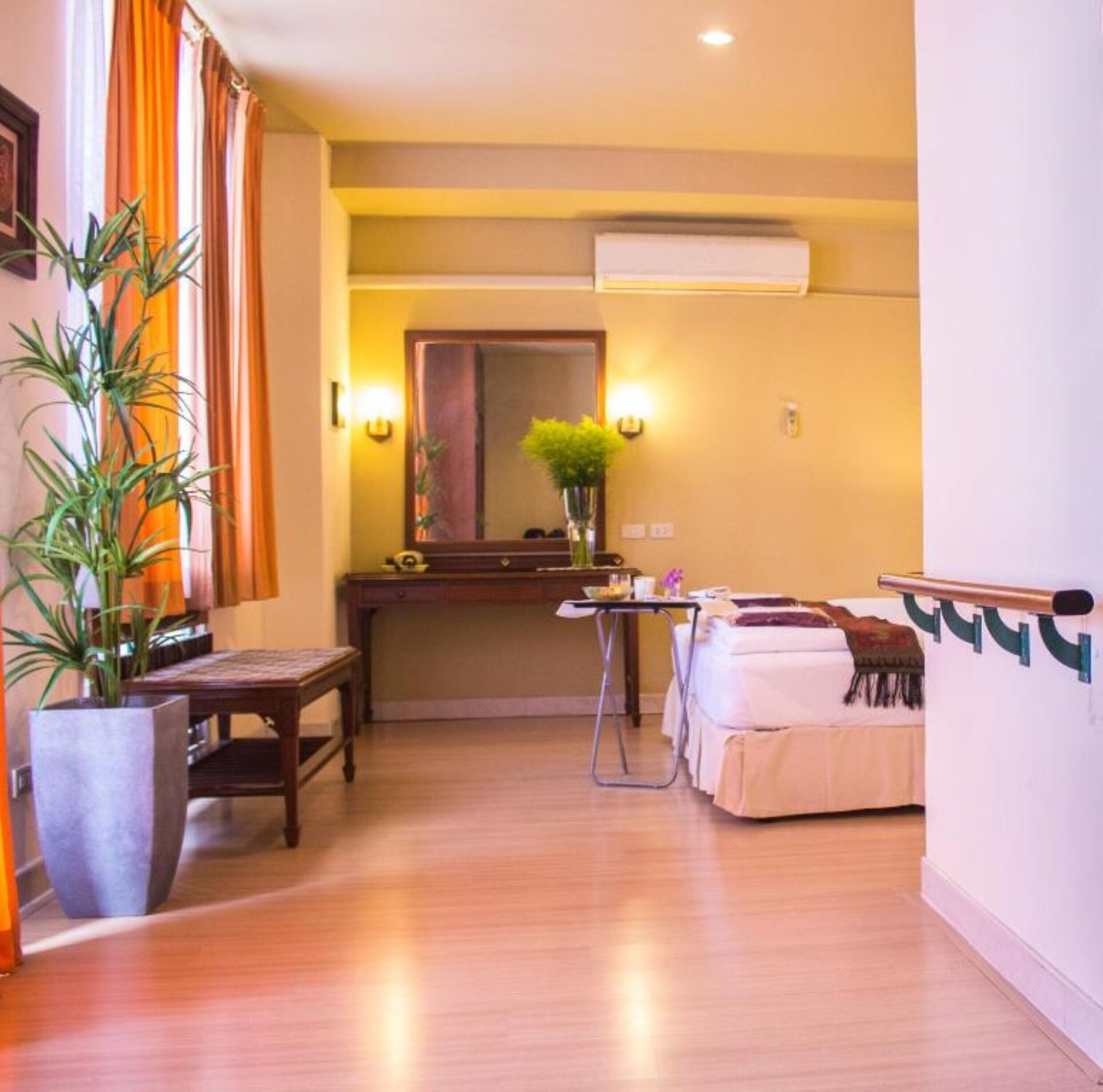 Photo - People Place Boutique In Town Hotel - SHA Extra Plus