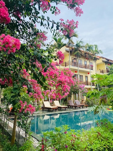 Villa Orchid Garden Riverside Hoi An