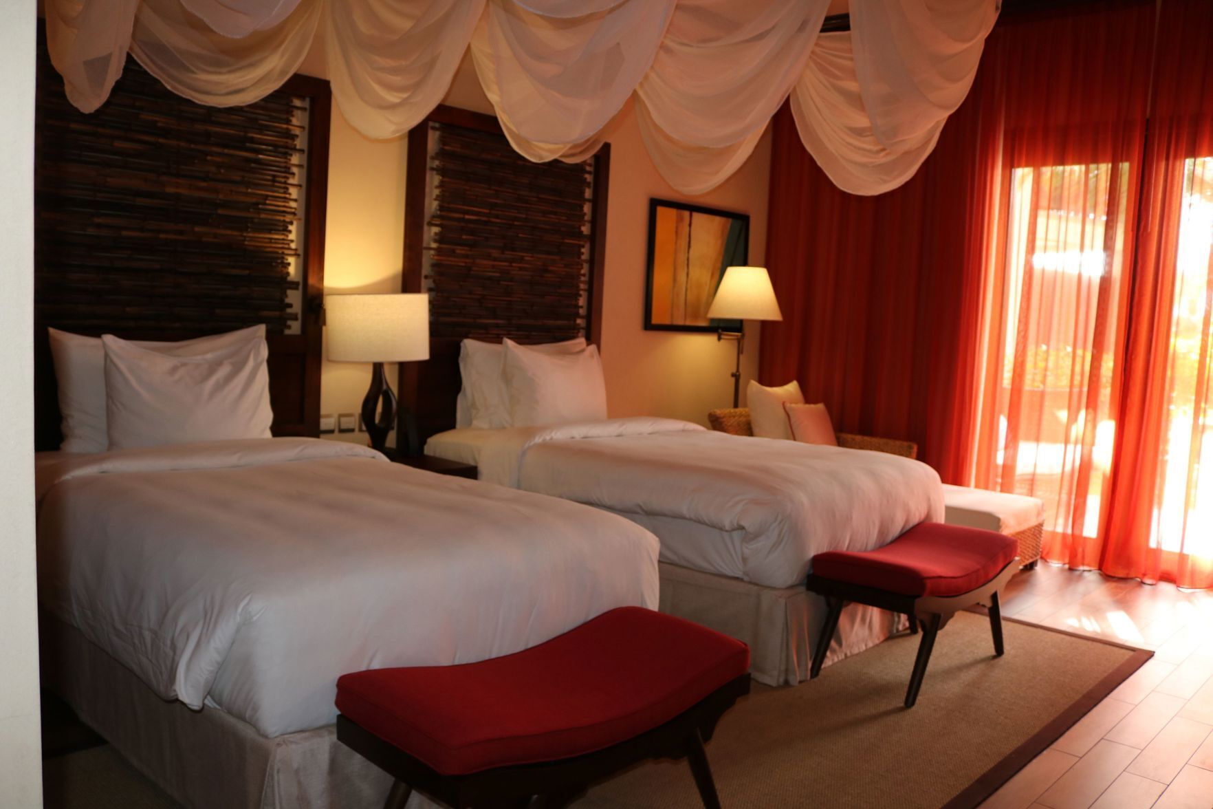 Hypo-allergenic bedding, down comforters, minibar, in-room safe