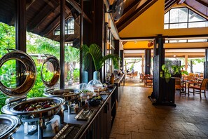 7 restaurants; breakfast, lunch, and dinner served - STORY Seychelles (Mahé Island)