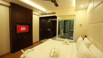 1 bedroom, minibar, in-room safe, desk