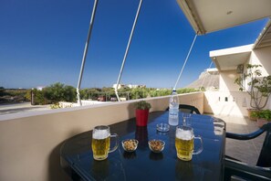 Deluxe appartement, 2 slaapkamers, op benedenverdieping | Kameruitzicht