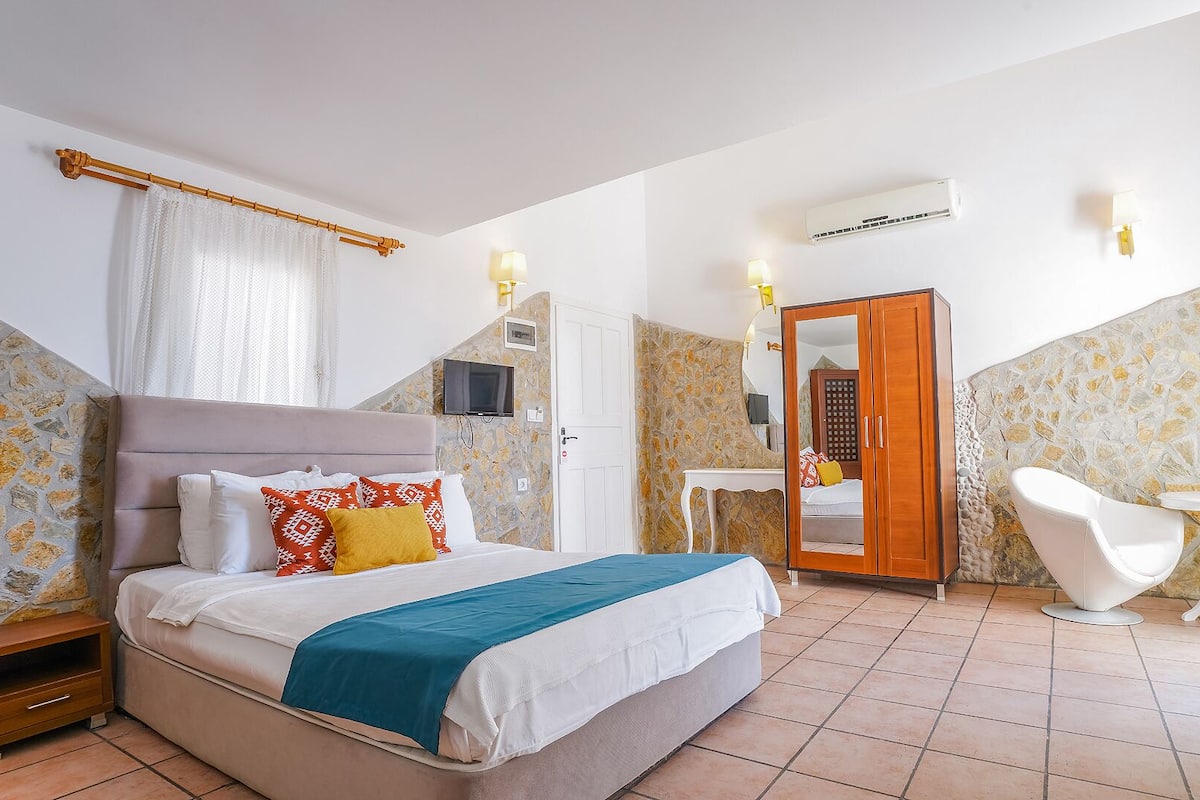 Dúplex familiar, vista al mar | 1 habitación, minibar, escritorio y espacio para trabajar con laptop