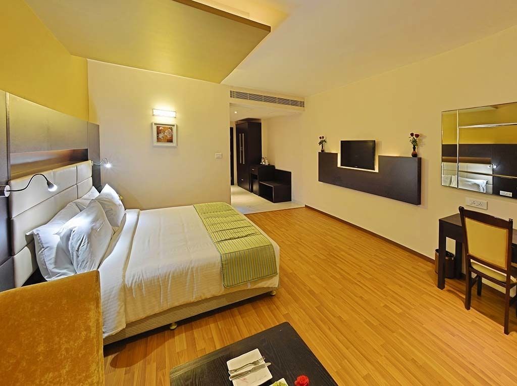 premium bedding, minibar, in-room safe, individually furnished