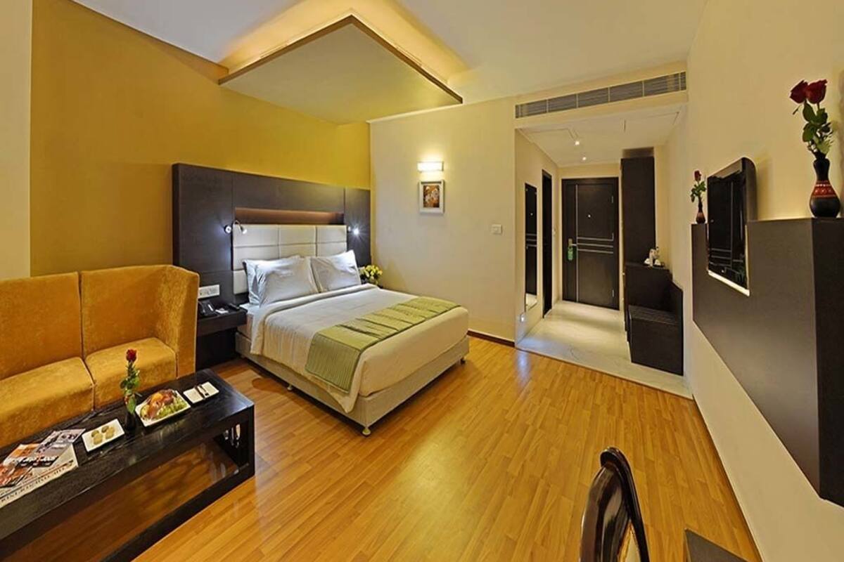 premium bedding, minibar, in-room safe, individually furnished