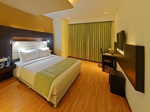 Ropa de cama de alta calidad, minibar, caja fuerte