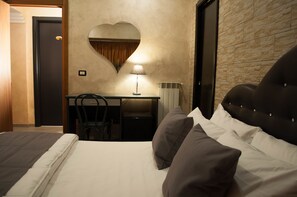 Economy Double Room, 1 Double Bed, Ensuite | 1 bedroom, premium bedding, minibar, in-room safe