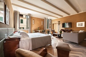 Suite, Canal View (sensory, shower and Turkish bath)