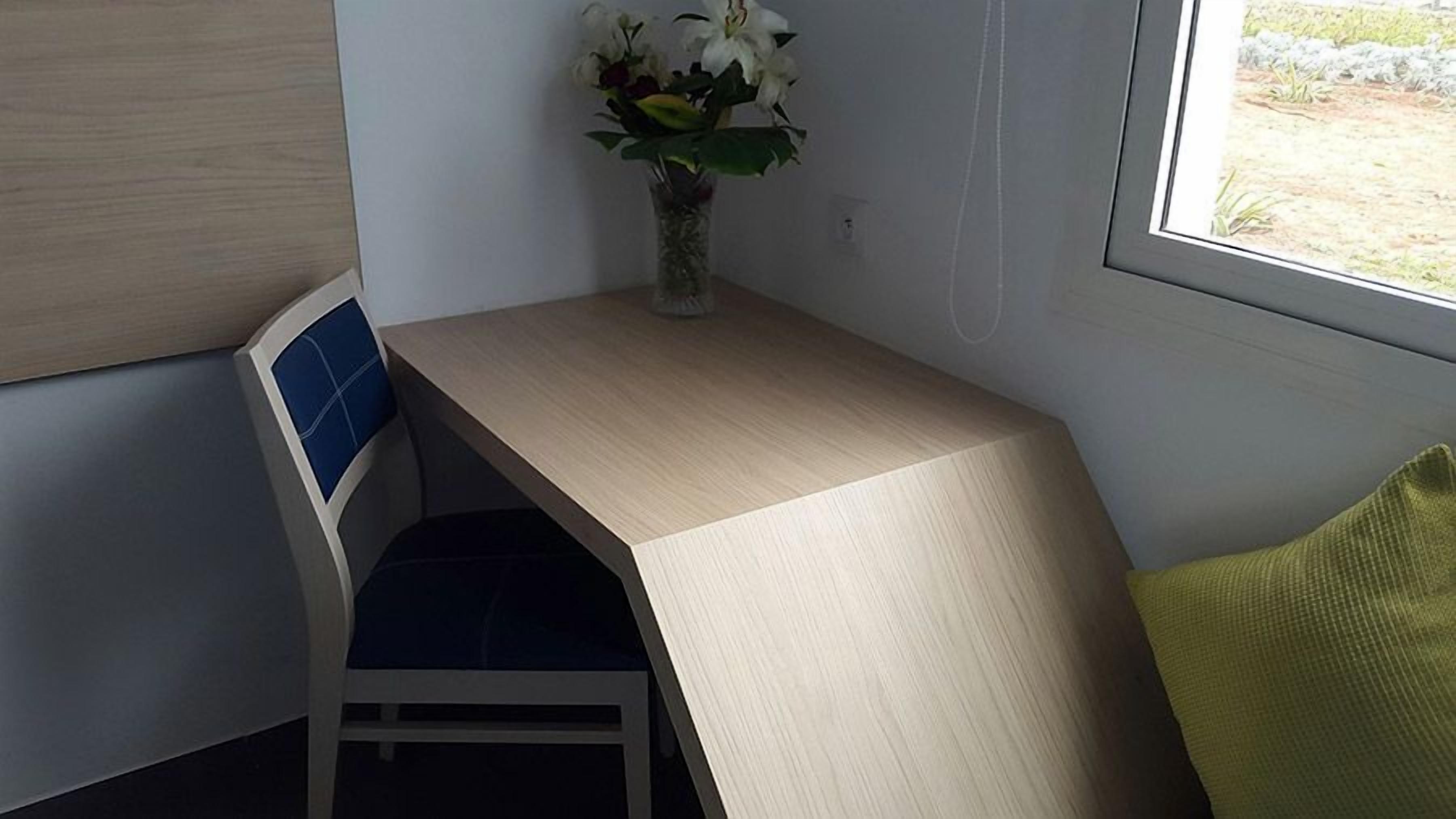 desk, blackout curtains, soundproofing, free wifi