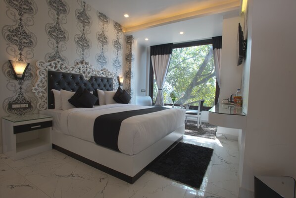 LED TV - Hotel Heritage inn (Varanasi)