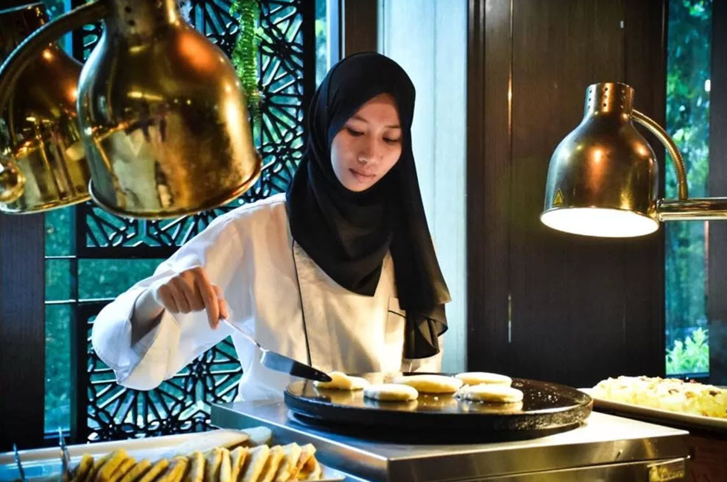 تناول الطعام