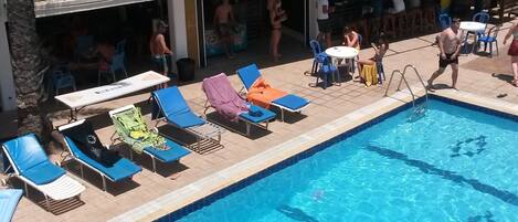 2 outdoor pools, pool umbrellas, pool loungers