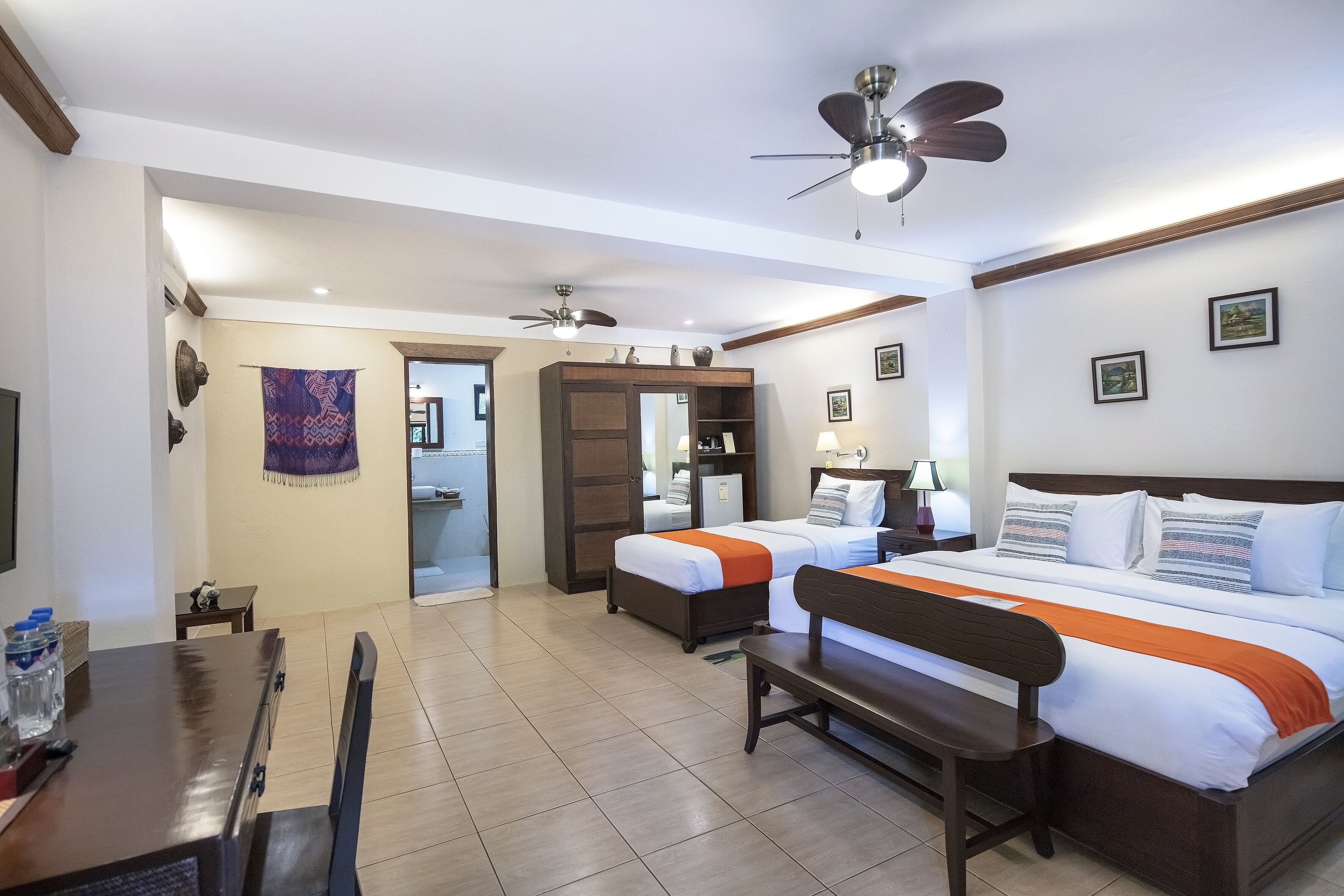 superior deluxe | 1 bedroom, minibar, in-room safe, desk