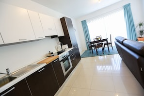 Fridge, stovetop, coffee/tea maker, cookware/dishes/utensils - Sliema Penthouses (Sliema)