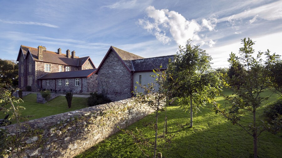 Penrhiw Priory
