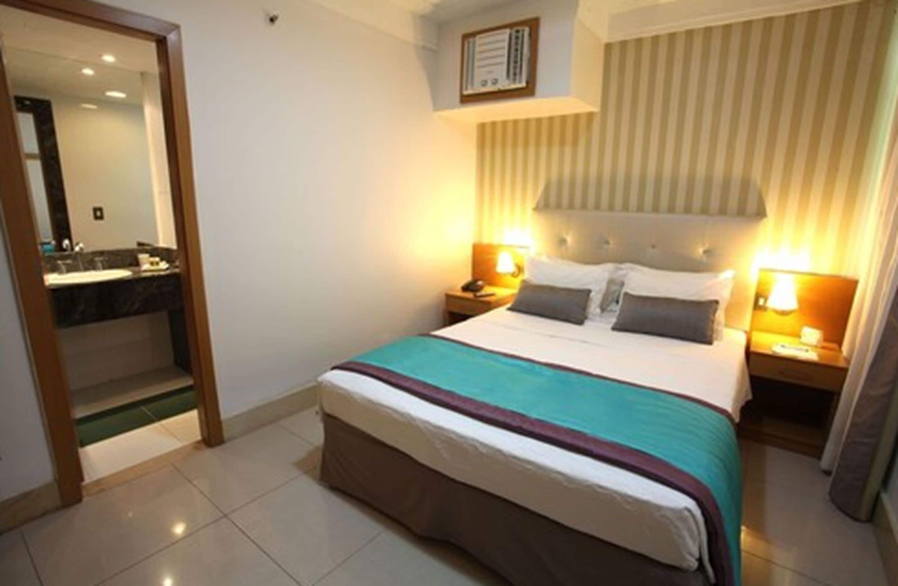 executive room | 1 bedroom, minibar, in-room safe, desk