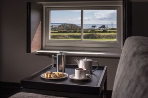 Superior Double or Twin Room, 1 Large Twin Bed, Partial Ocean View, Garden Area | Egyptian cotton sheets, premium bedding, desk, free WiFi