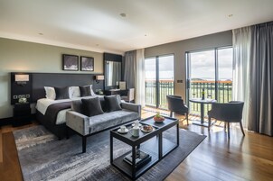 Superior Double or Twin Room, 1 Large Twin Bed, Partial Ocean View, Garden Area | Egyptian cotton sheets, premium bedding, desk, free WiFi