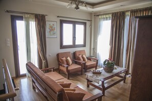 Villa, 4 Bedrooms, Private Pool, Sea View | Living area | 50-inch flat-screen TV with satellite channels, LCD TV, fireplace - Villa Veghera (Kissamos)