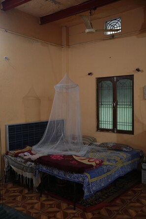 Gemeinsamer Basic-Schlafsaal, 5 Schlafzimmer, Gemeinschaftsbad