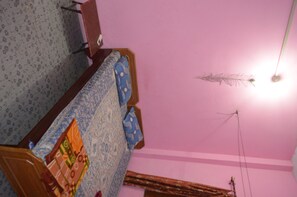 Deluxe AC | Living room - Somit Paying Guest House (Varanasi)