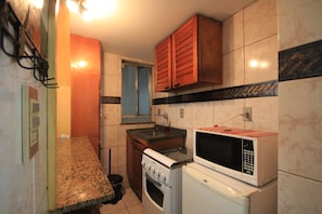 Apartamento estándar, 1 habitación, cocina básica | Cocina básica privada