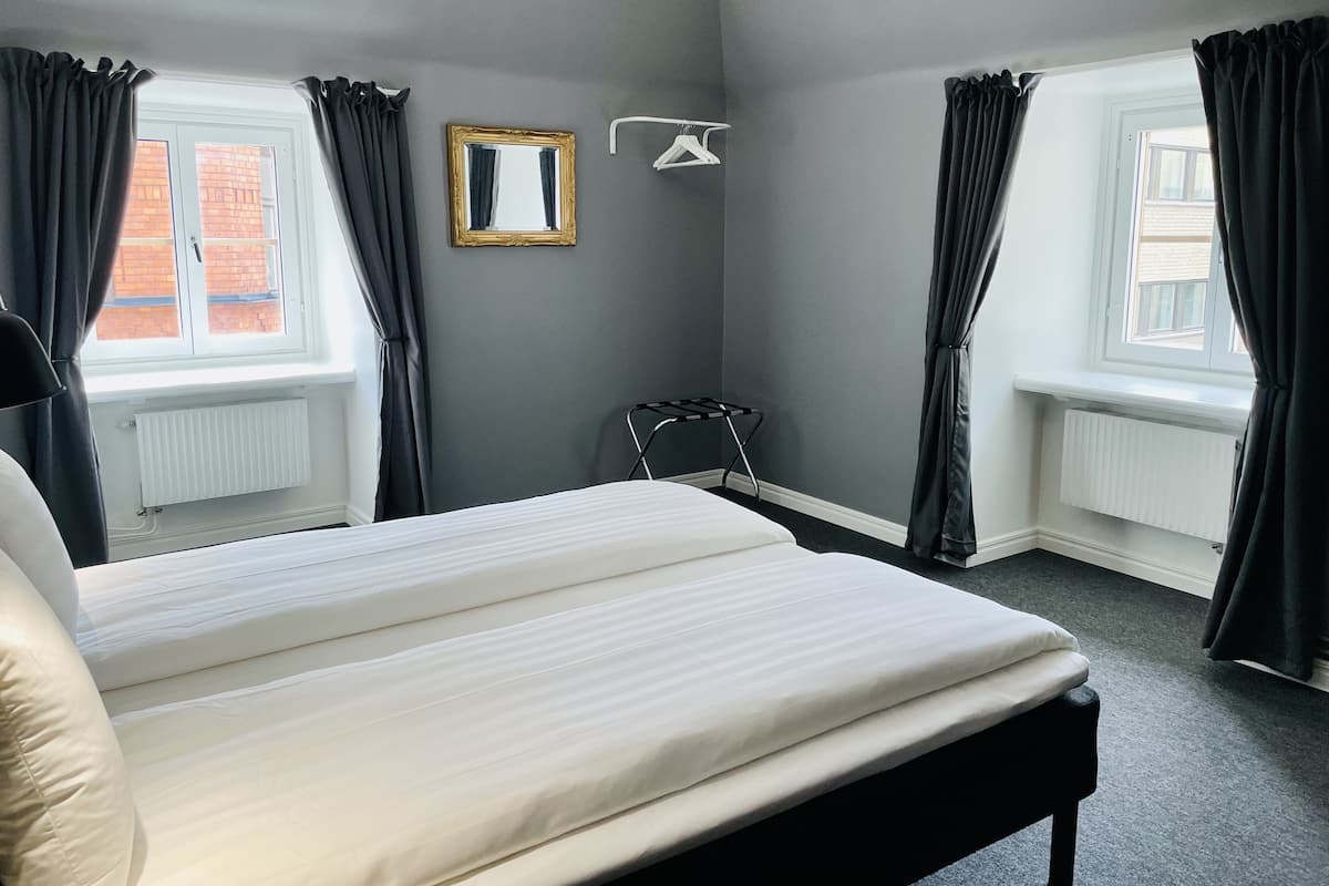 Deluxe Double Room | Blackout drapes, WiFi, bed sheets