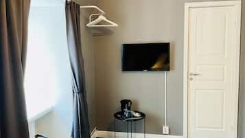 Economy Double Room | Blackout drapes, WiFi, bed sheets