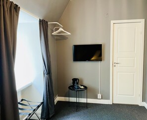 Economy dubbelrum | Mörkläggningsgardiner, wi-fi och sängkläder