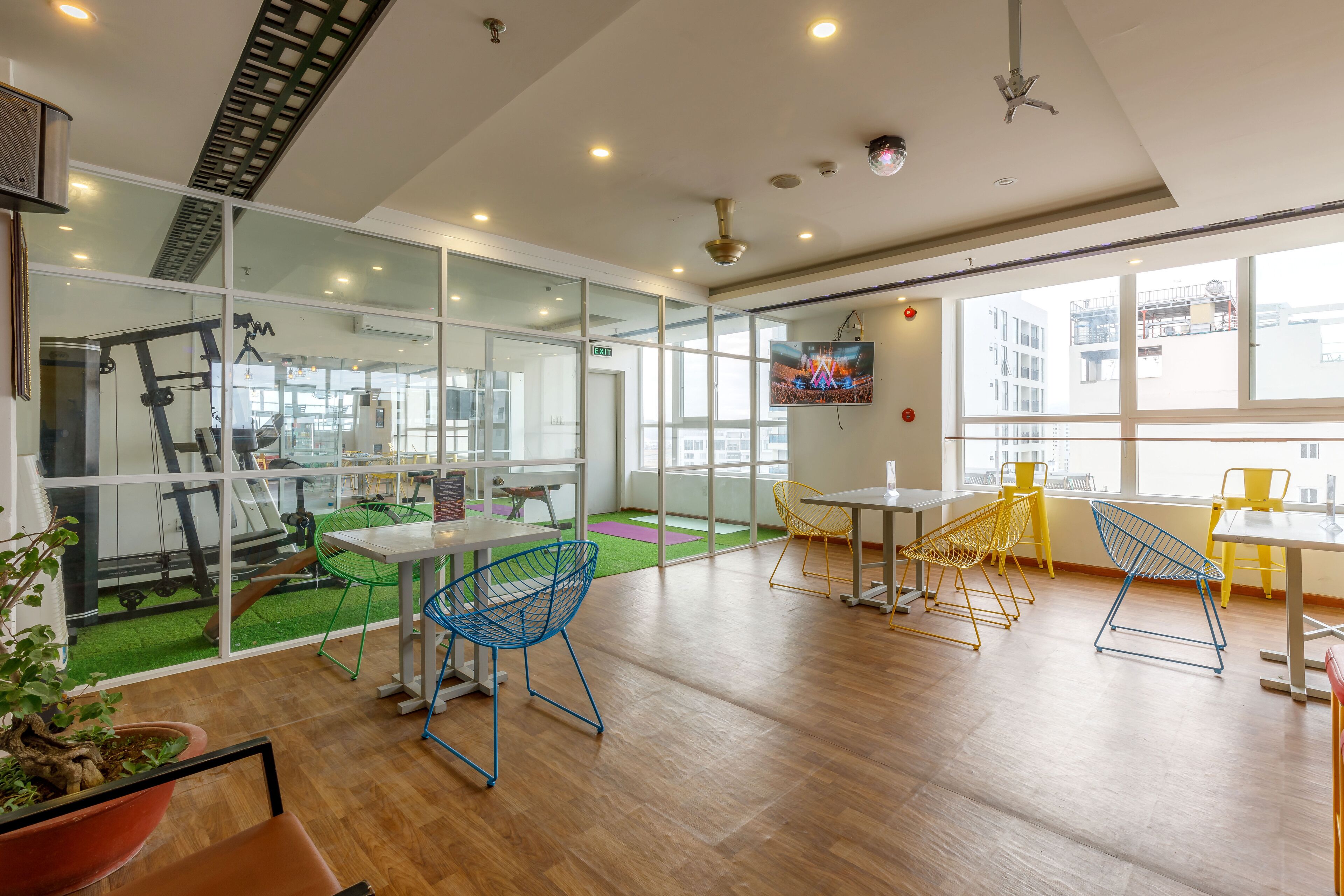 couples treatment room(s)