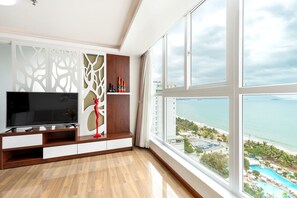 View from property - Paris Nha Trang Hotel & Apartment (Nha Trang)
