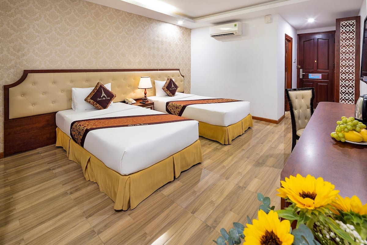Deluxe Twin Room, City View