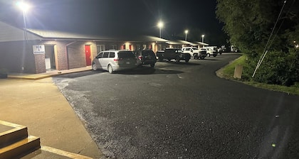 Economy Inn