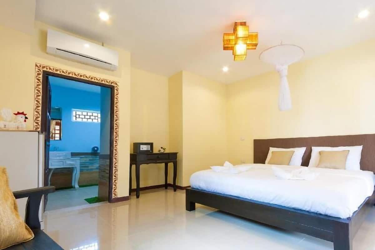 Minibar, coffre-fort, bureau, accĂšs au Wi-Fi (inclus)