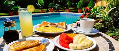 Free daily cooked-to-order breakfast