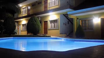 Alberca al aire libre