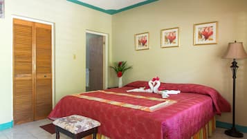 Superior Double Room, 1 Double Bed, Kitchen | Free WiFi, bed sheets