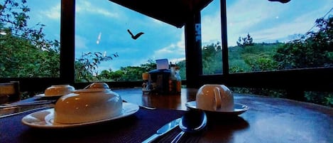 Breakfast, lunch and dinner served