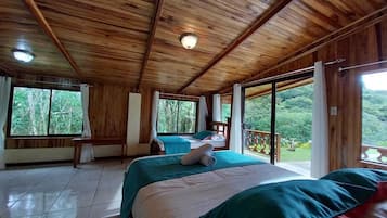 Standard Double Room, Balcony, Mountain View | Bed sheets